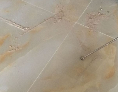 仁化瓷砖空鼓维修公司分享粘合剂选择不当在瓷砖铺贴过程中可能导致以下问题